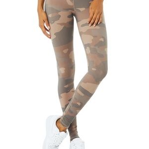 Alo High-Waist Camo Vapor Legging - Worn Once!